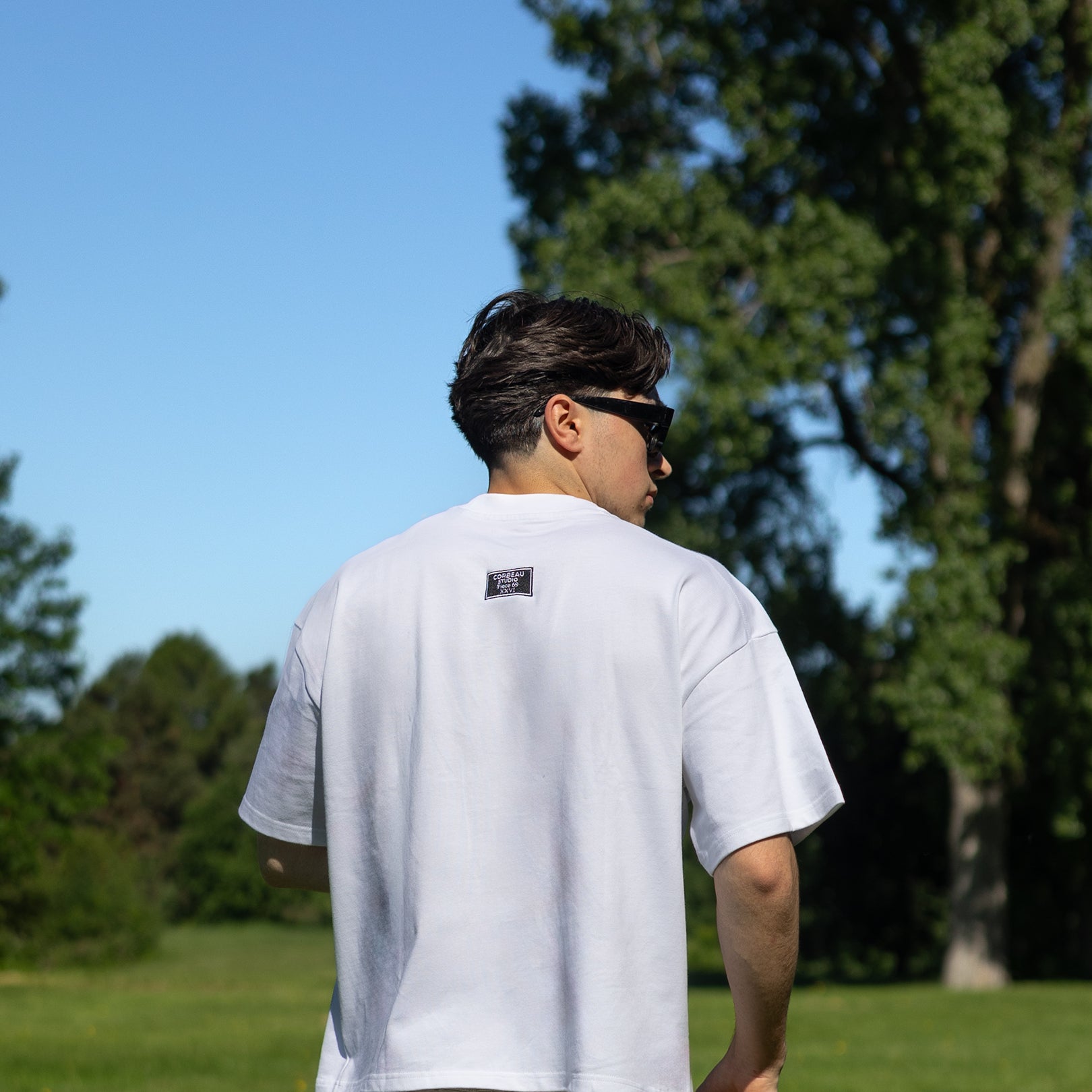 T-shirt Corbeau Studio blanc