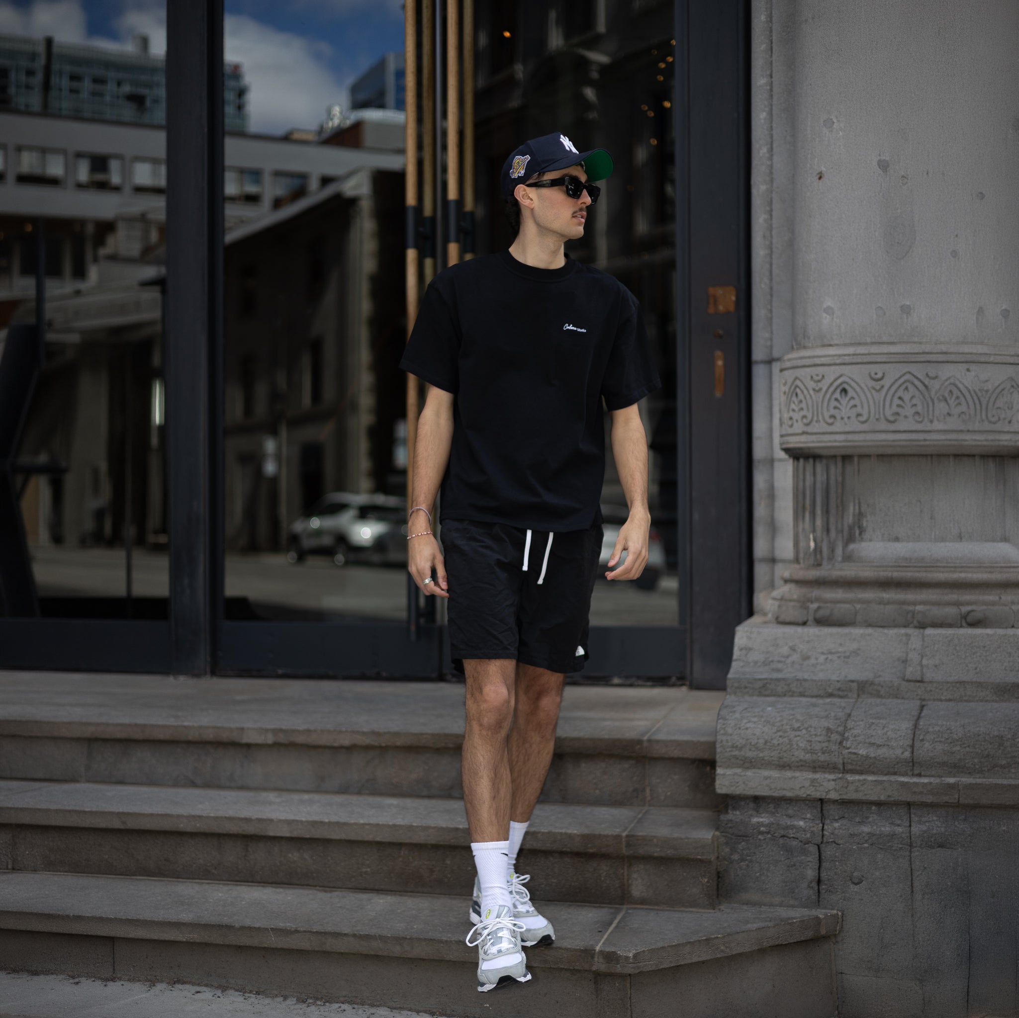 T-shirt signature Corbeau Studio noir